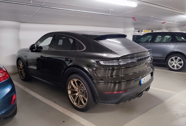 Porsche Cayenne Coupé Turbo E-Hybrid