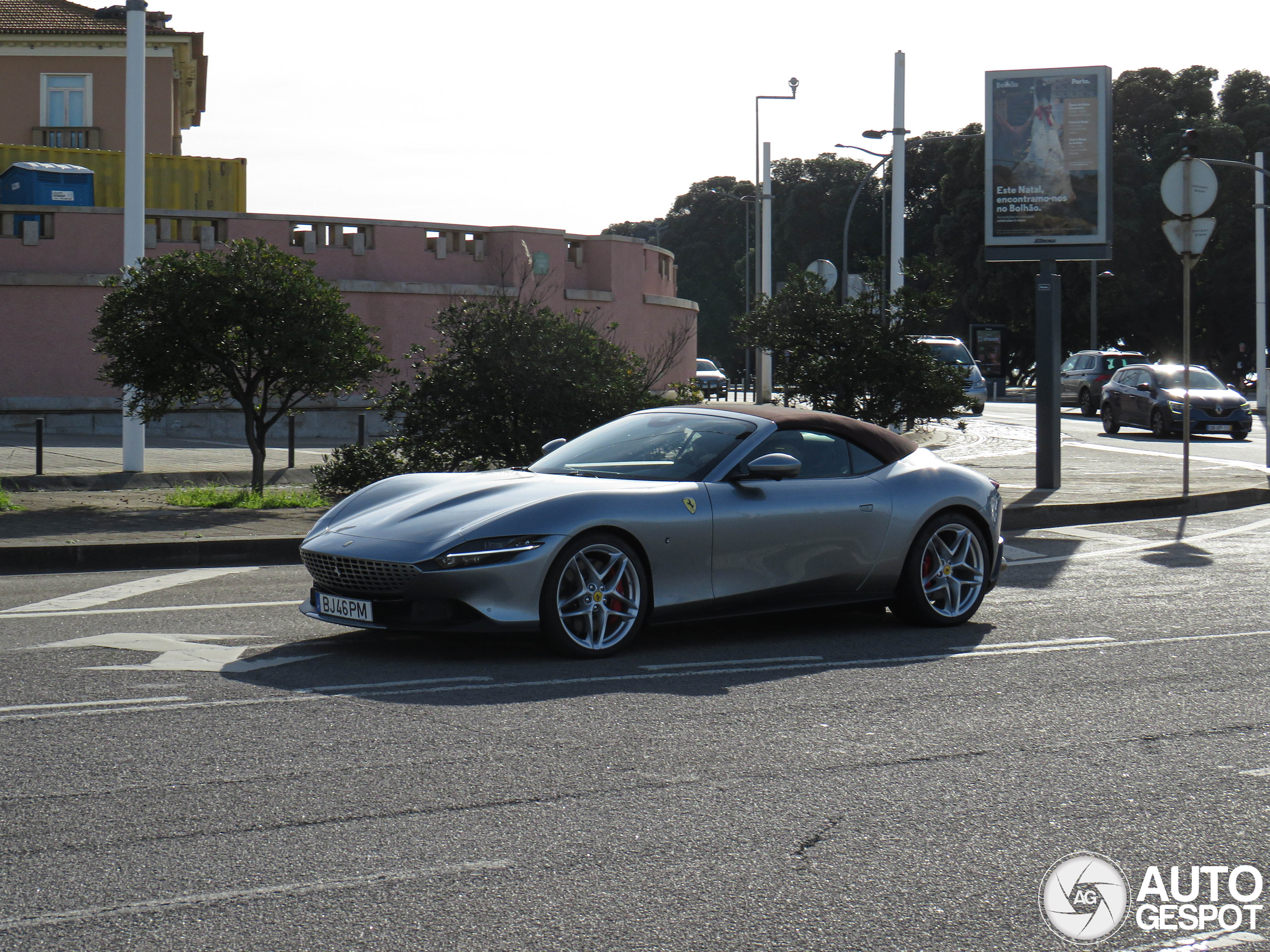 Ferrari Roma Spider