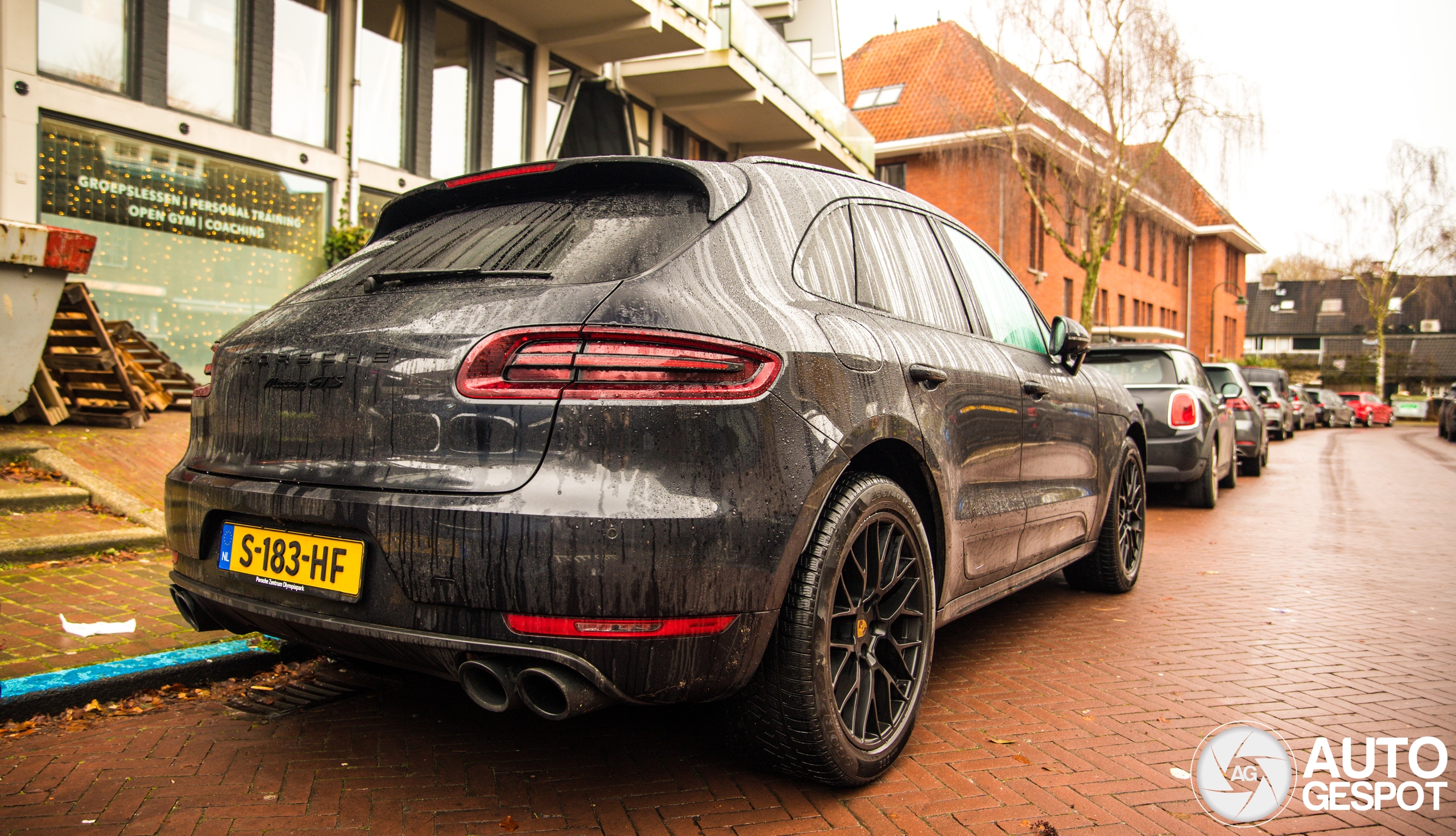 Porsche 95B Macan GTS