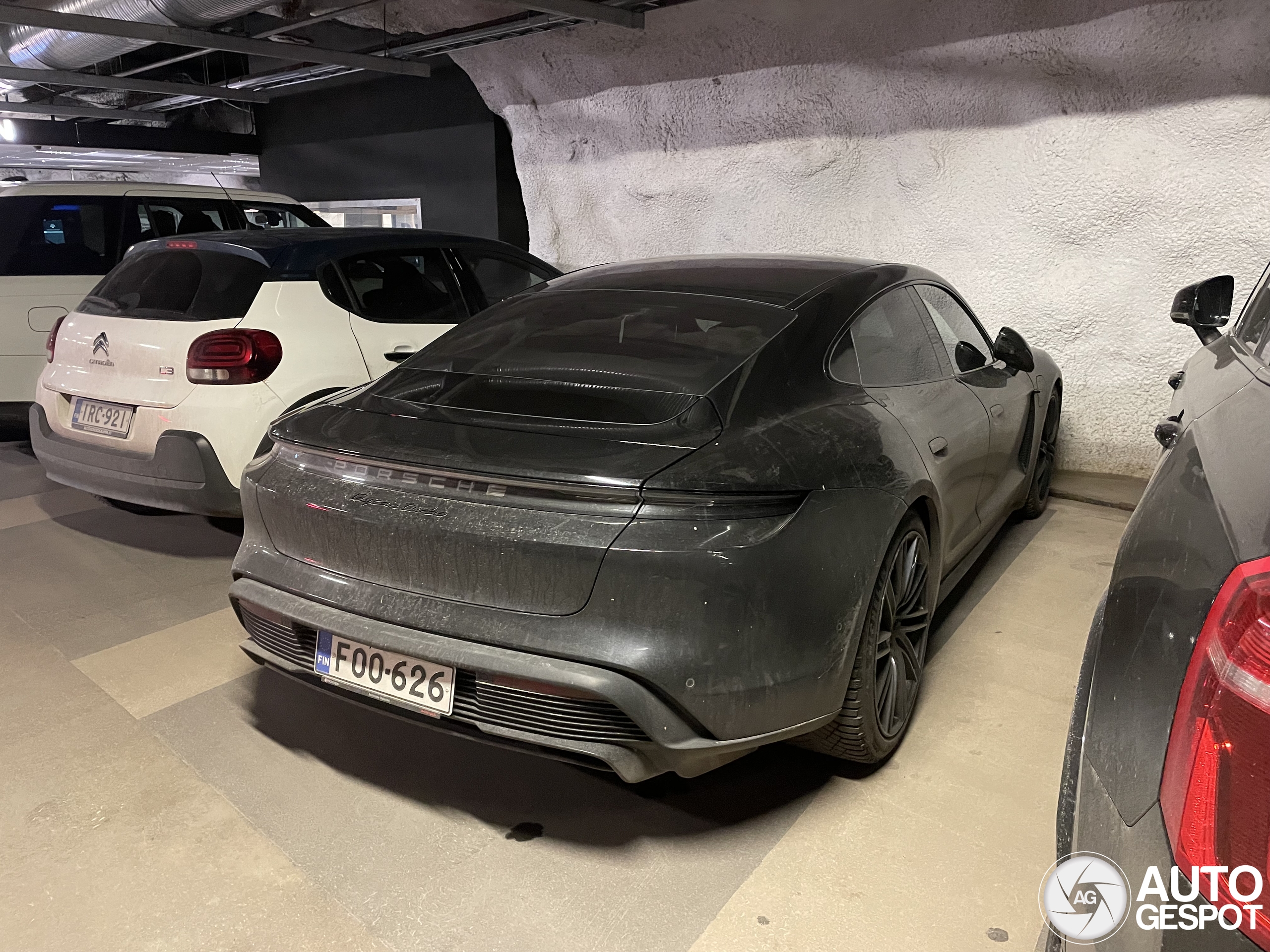 Porsche Taycan Turbo