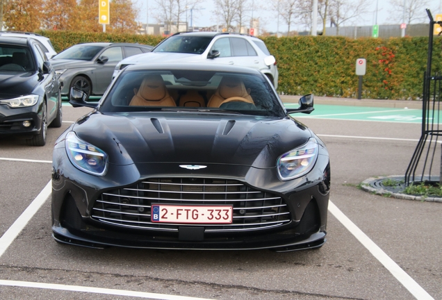 Aston Martin DB12