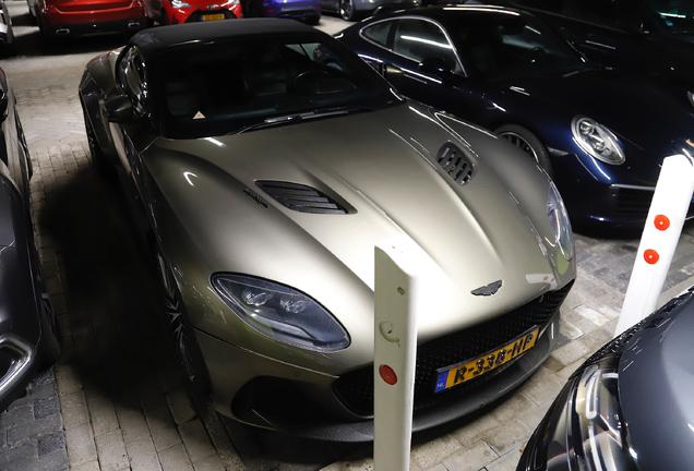 Aston Martin DBS Superleggera Volante