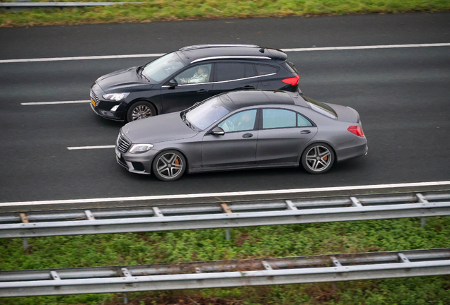 Mercedes-AMG S 63 V222