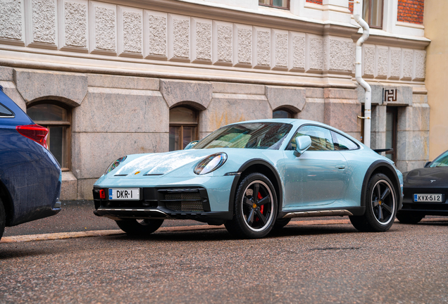 Porsche 992 Dakar