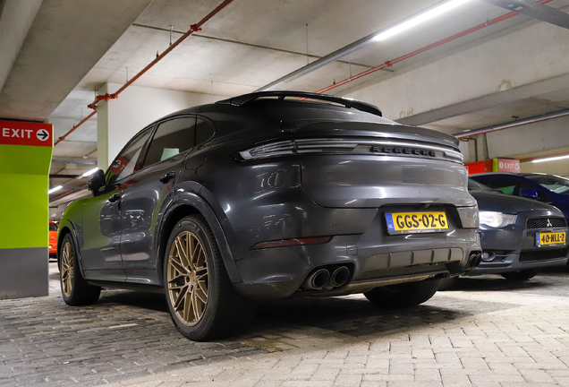 Porsche Cayenne Coupé Turbo E-Hybrid