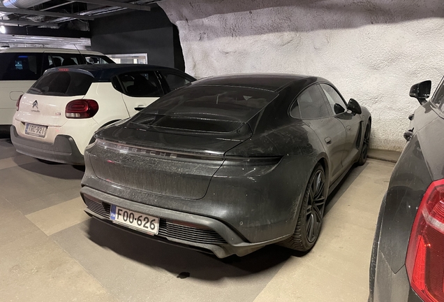 Porsche Taycan Turbo