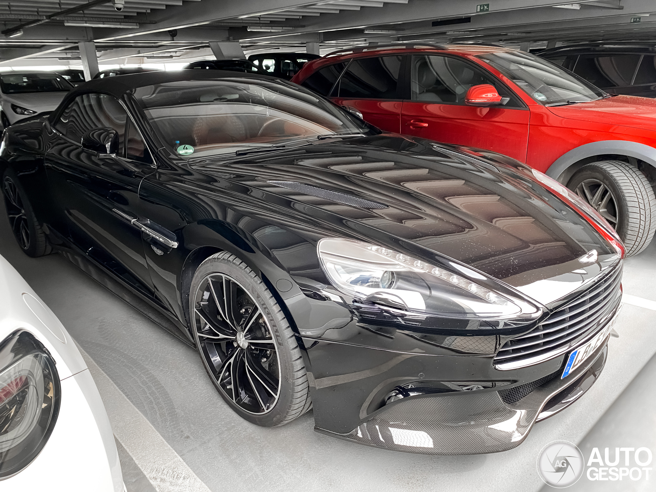 Aston Martin Vanquish Volante