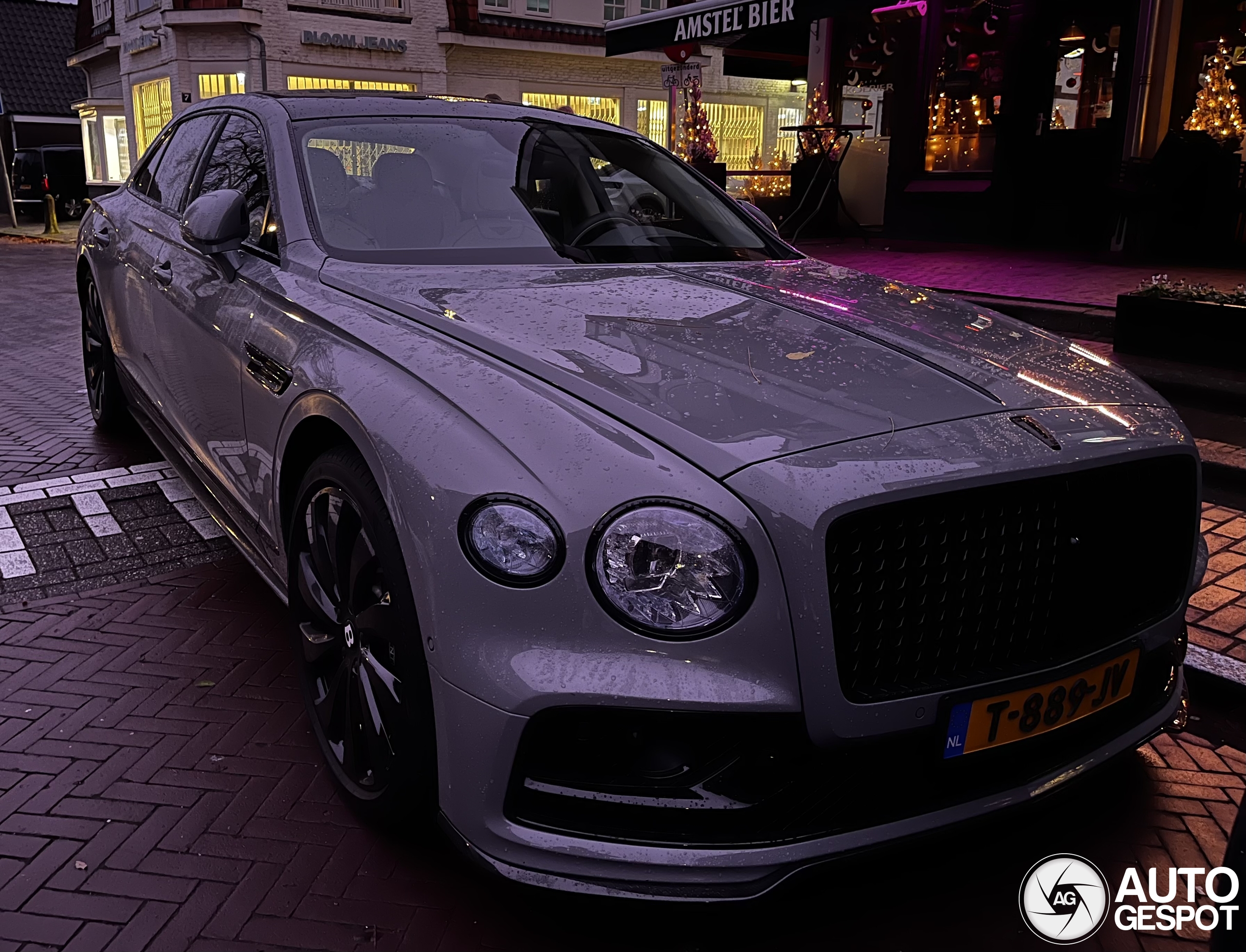 Bentley Flying Spur Hybrid