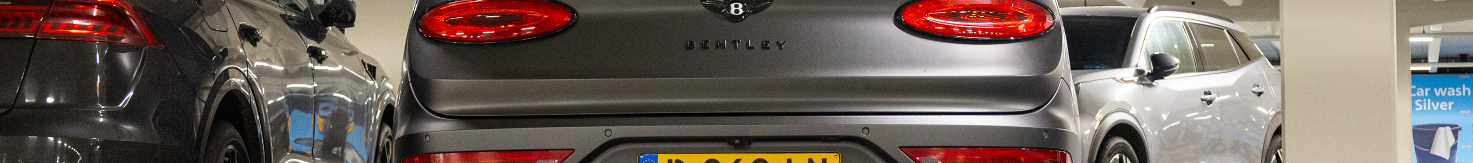 Bentley Bentayga Hybrid 2021
