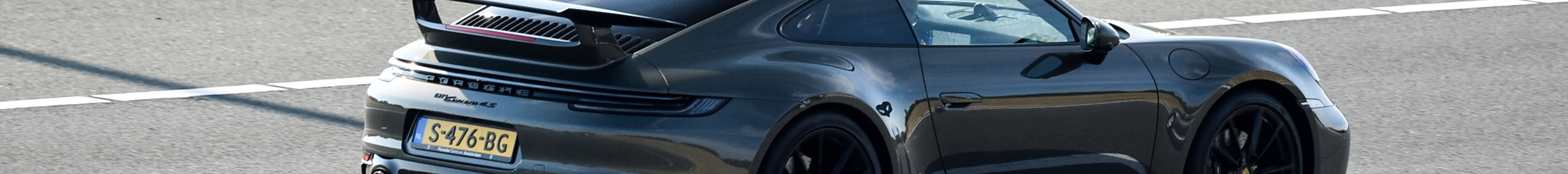 Porsche 992 Carrera 4S MkI