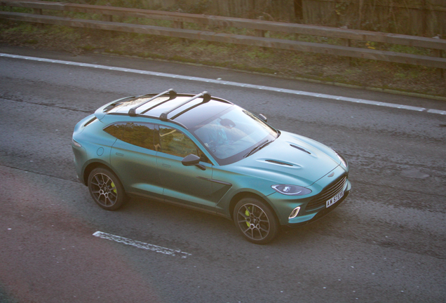 Aston Martin DBX