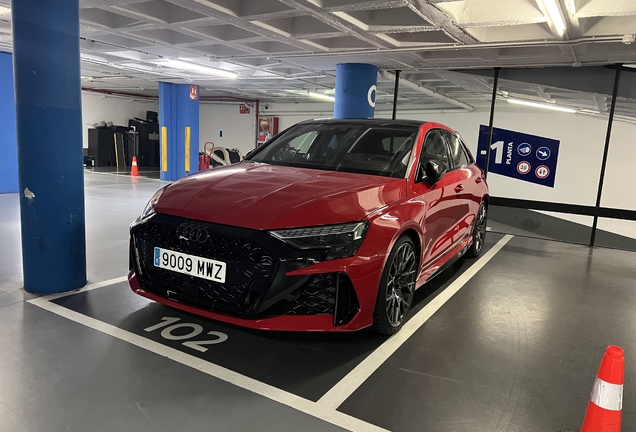 Audi RS3 Sportback 8Y 2025