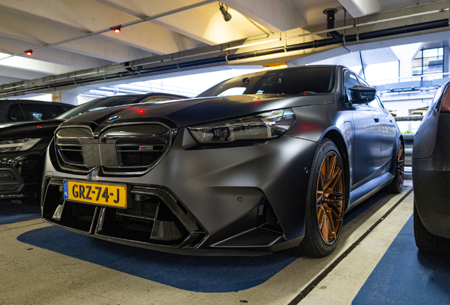 BMW M5 G90