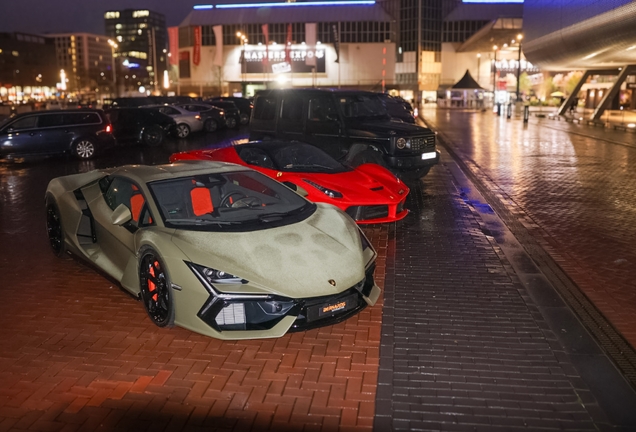 Lamborghini Revuelto