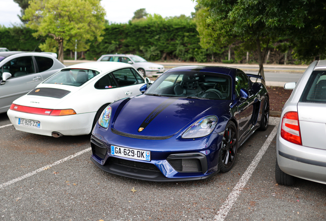 Porsche 718 Cayman GT4
