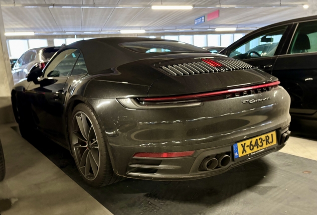 Porsche 992 Carrera 4S Cabriolet