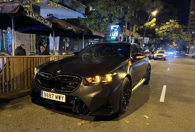 BMW M5 G90