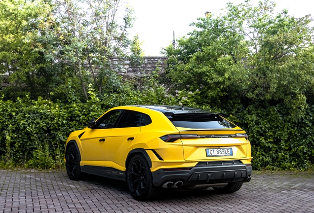 Lamborghini Urus Performante