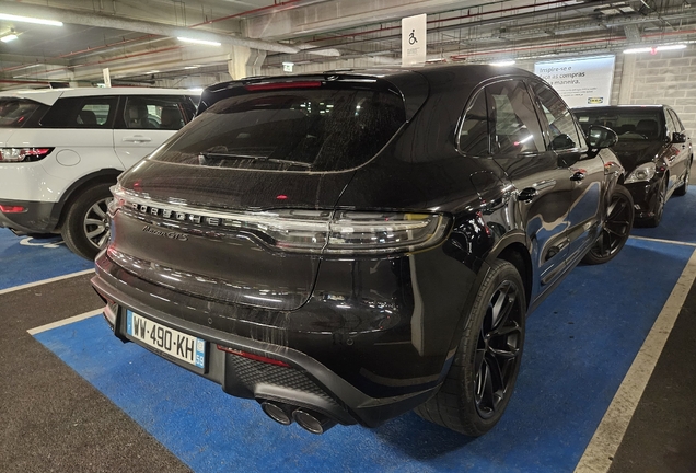 Porsche 95B Macan GTS MkIII