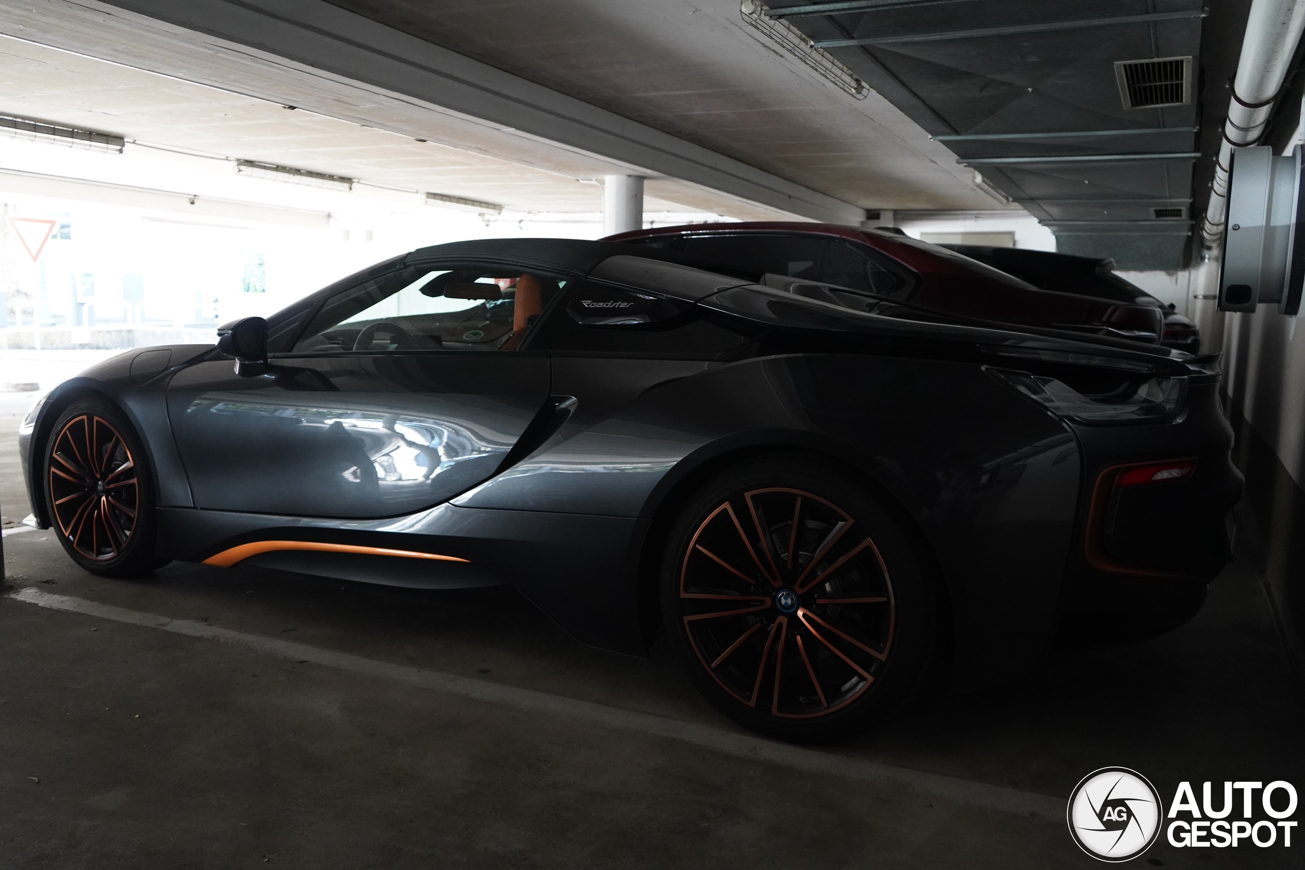 BMW i8 Roadster Ultimate Sophisto Edition