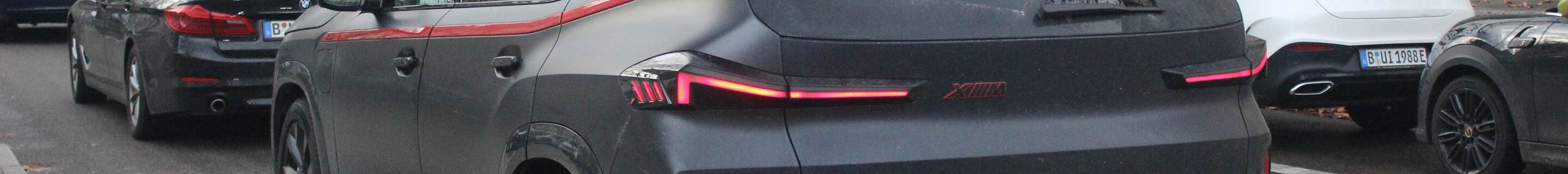BMW XM G09 Label Red