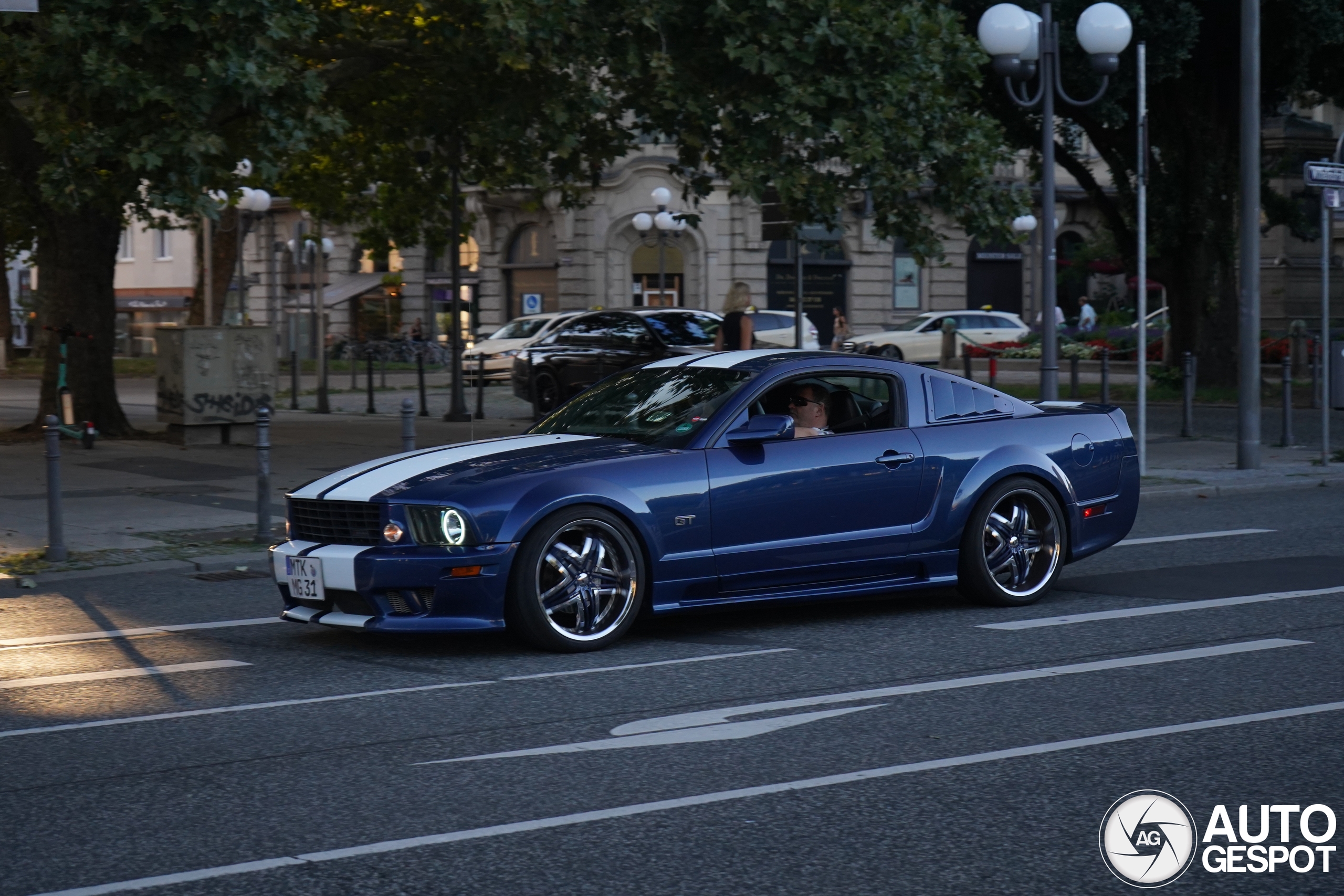 Saleen S281 SC