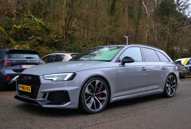 Audi RS4 Avant B9