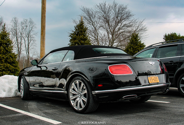 Bentley Continental GTC 2012