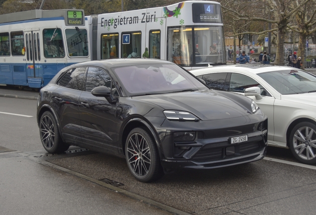 Porsche Macan EV Turbo