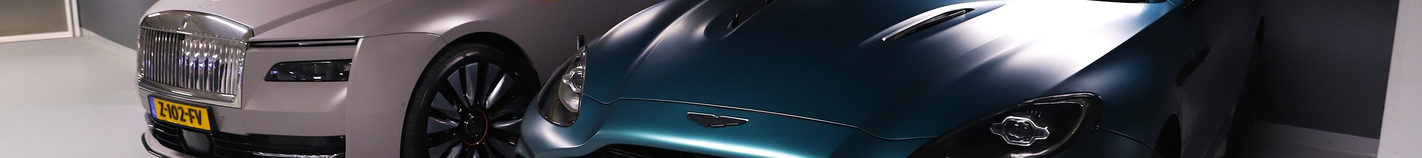 Aston Martin DBX707