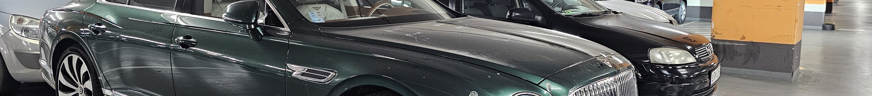 Bentley Flying Spur V8 2021