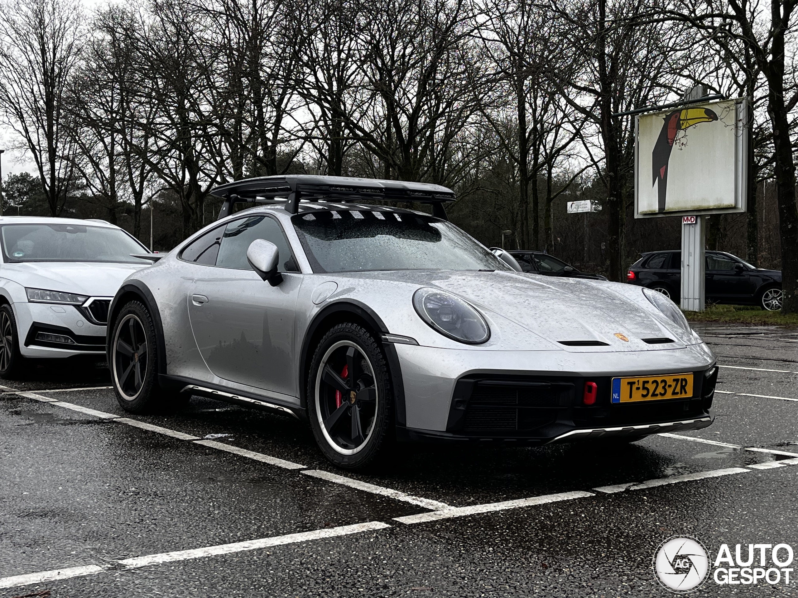 Porsche 992 Dakar