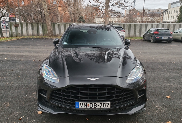 Aston Martin DBX707