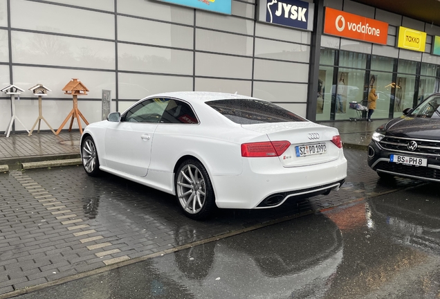 Audi RS5 B8 2012