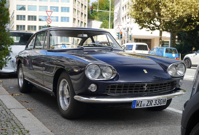 Ferrari 330 GT 2+2 Series I