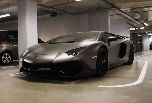 Lamborghini Aventador LP750-4 SuperVeloce