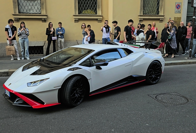 Lamborghini Huracán LP640-2 STO