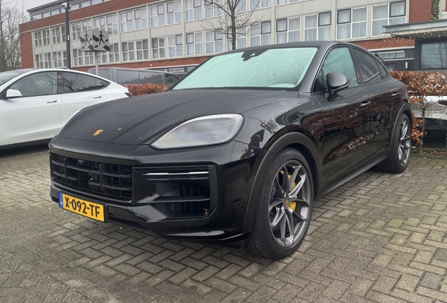 Porsche Cayenne Coupé Turbo E-Hybrid