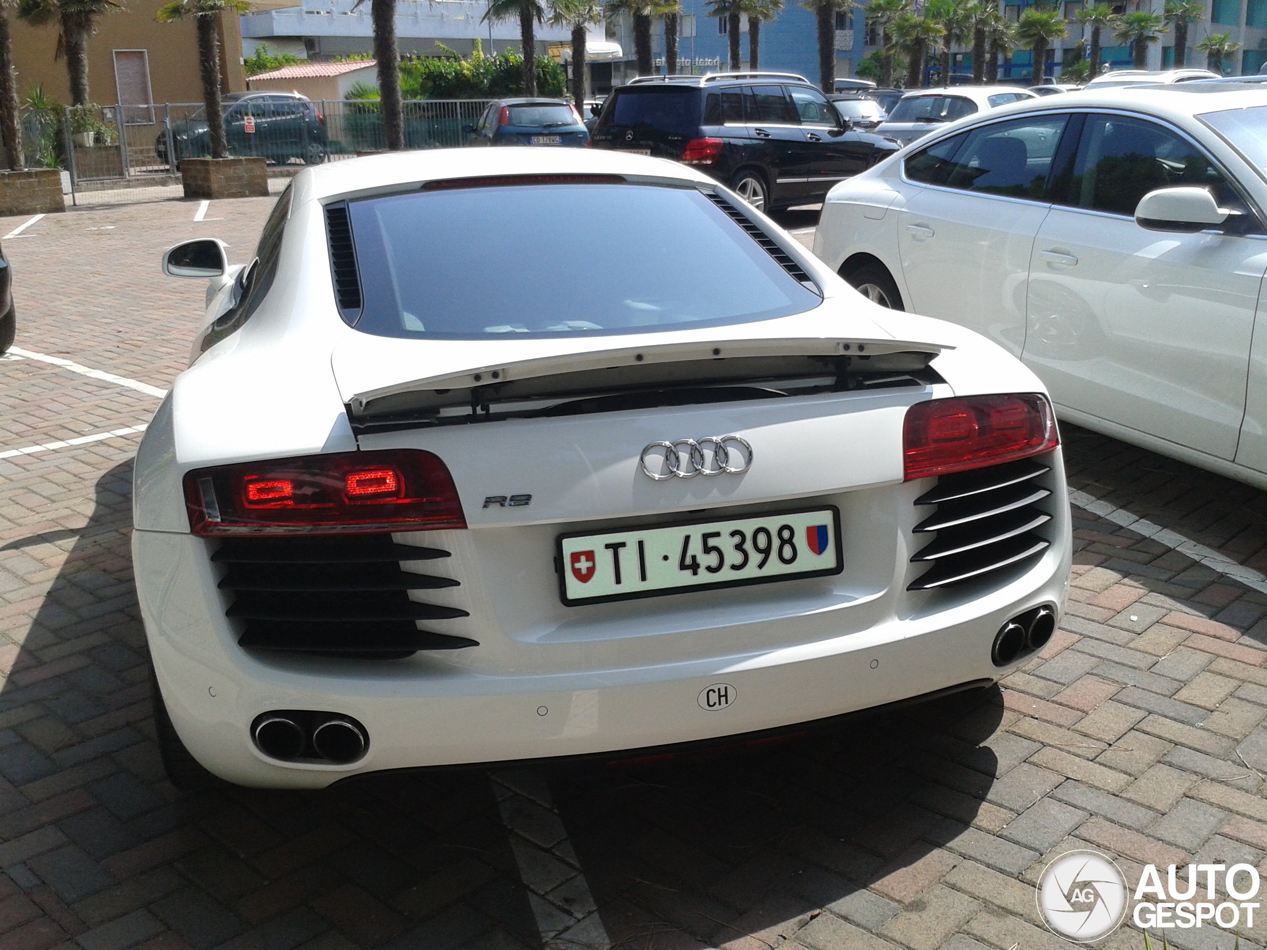 Audi R8