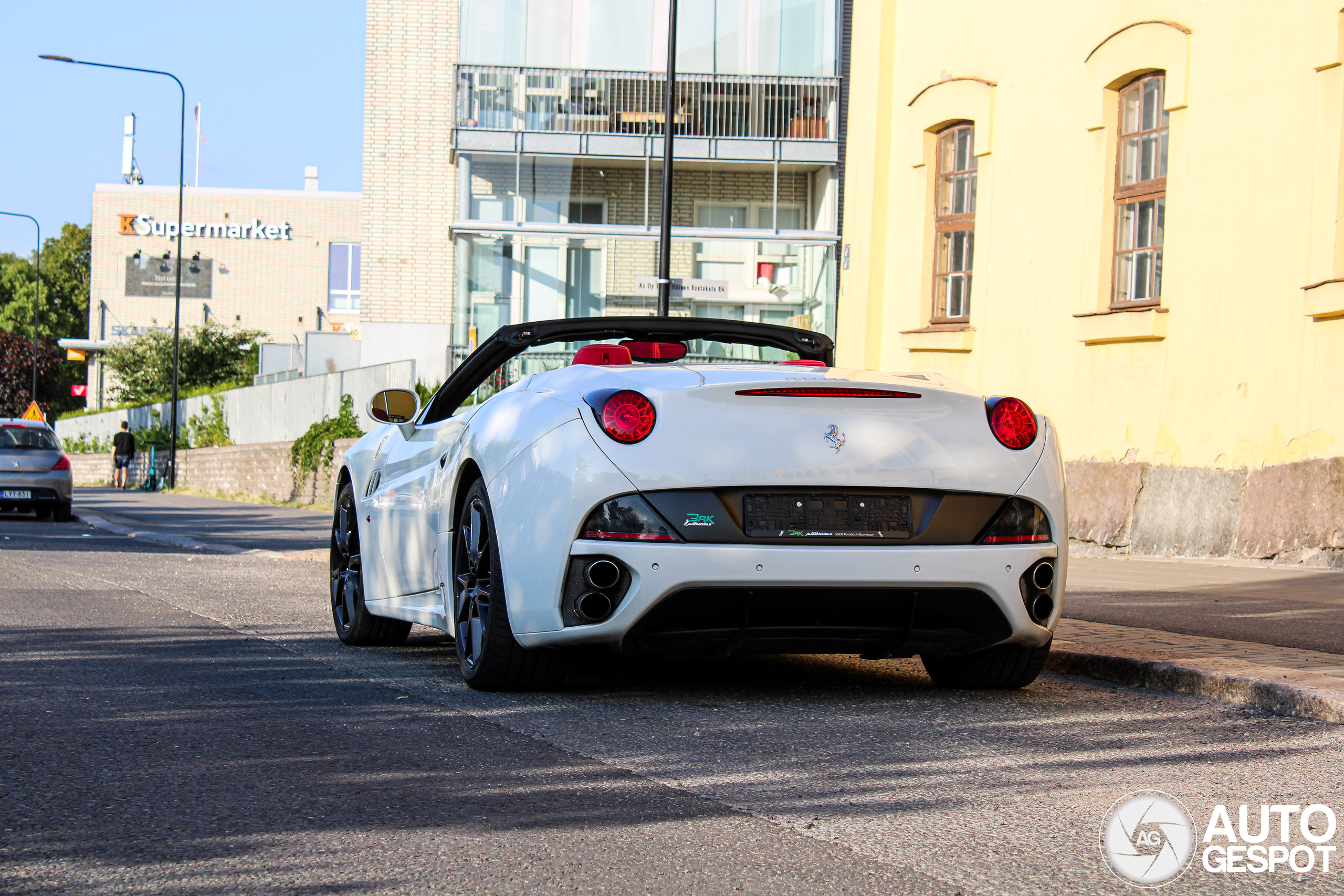 Ferrari California