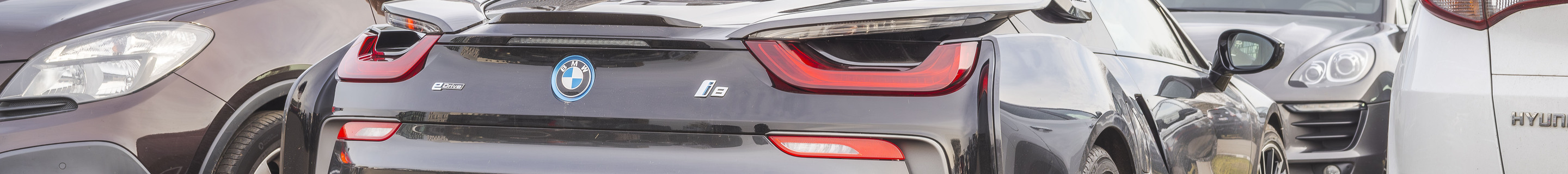 BMW i8 Roadster
