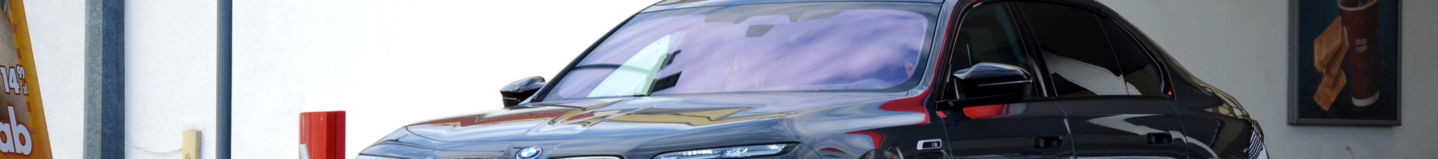 BMW M760e xDrive