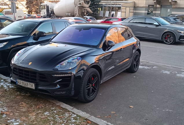 Porsche 95B Macan GTS