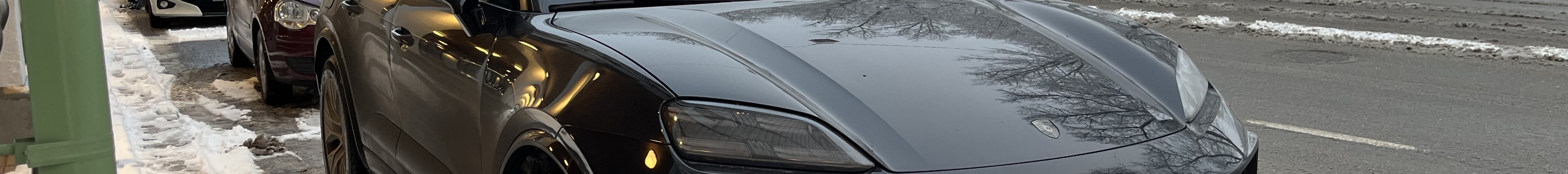Porsche Macan EV Turbo