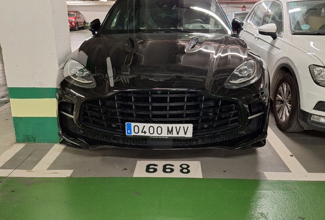 Aston Martin DBX707