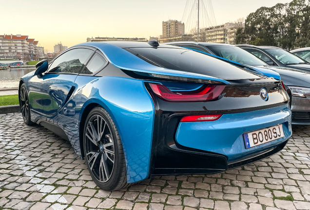 BMW i8