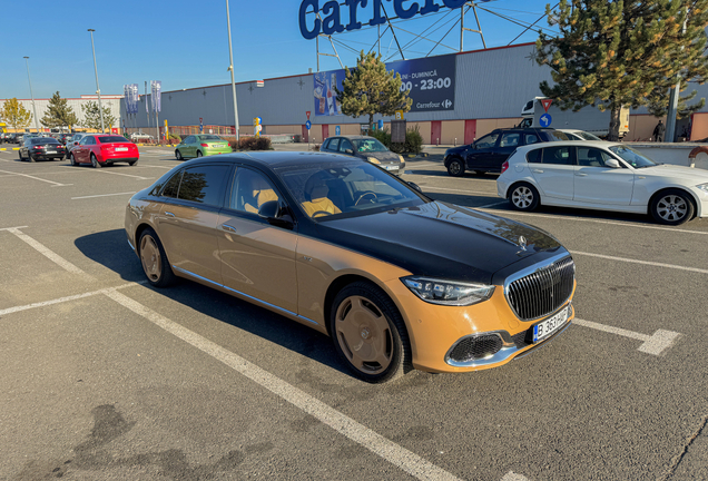Mercedes-Maybach S 680 X223 Virgil Abloh Edition