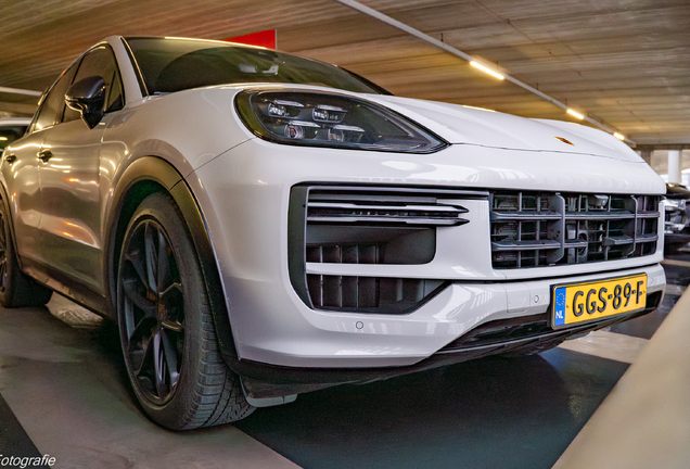 Porsche Cayenne Coupé Turbo E-Hybrid
