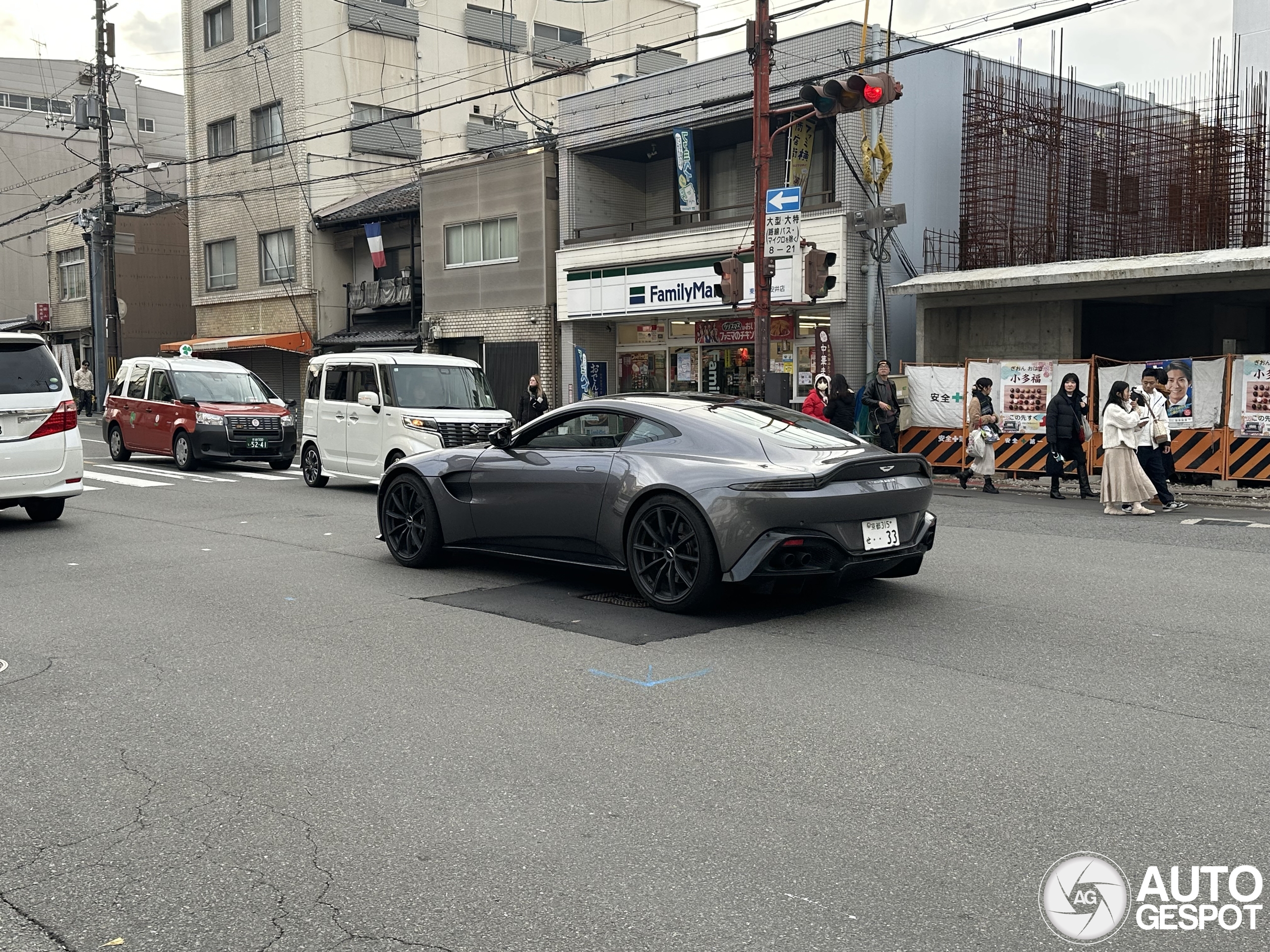 Aston Martin V8 Vantage 2018 - 22 December 2024 - Autogespot