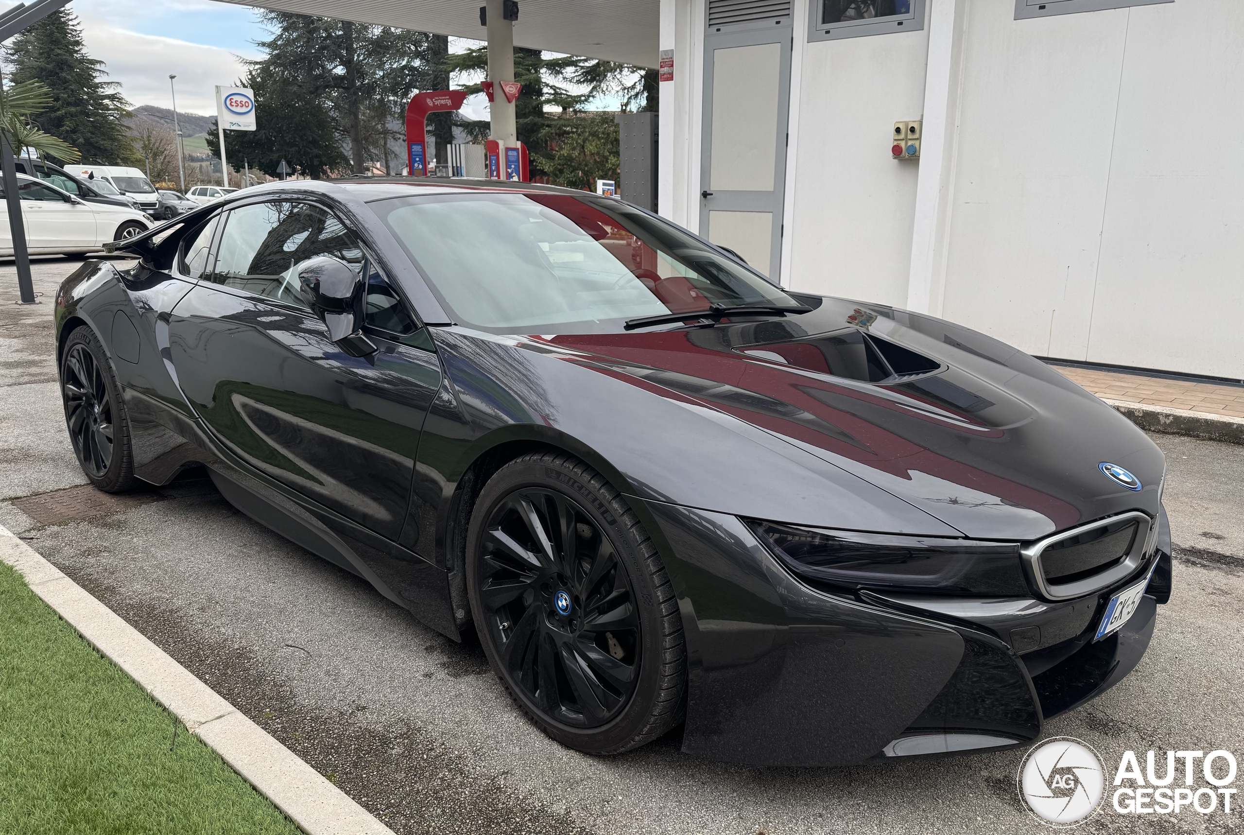 BMW i8